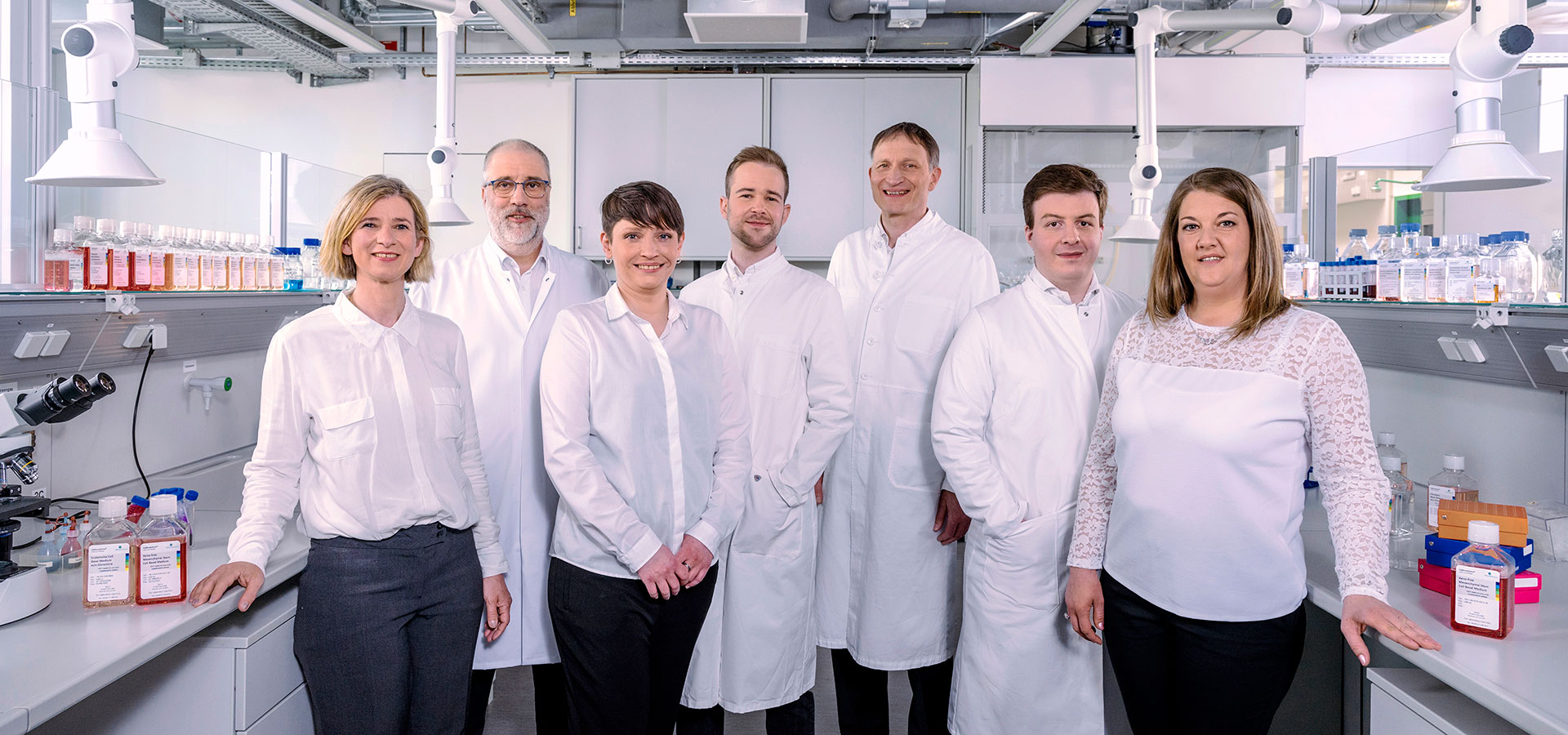 pelobiotech-gmbh-team-9437.jpg