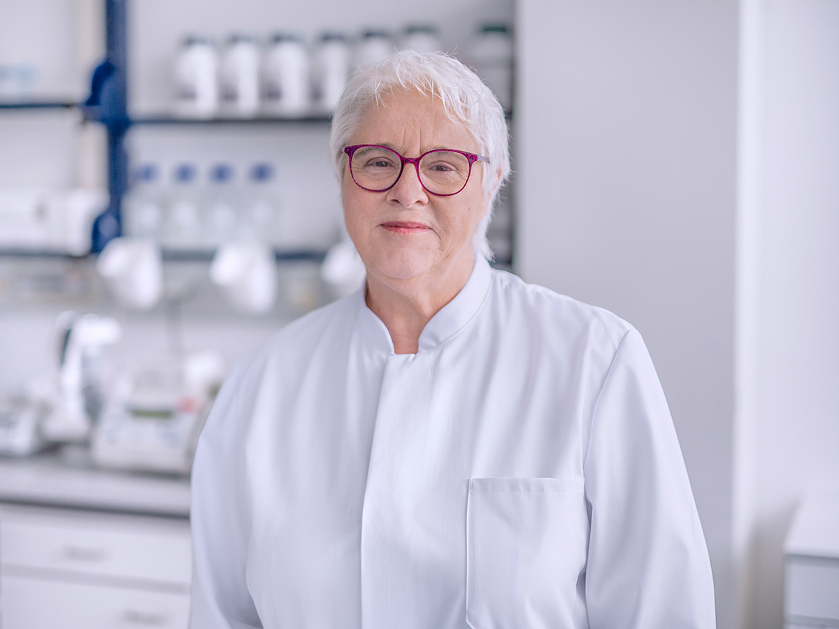 pelobiotech-gmbh-mitarbeiter-ingrid.jpg